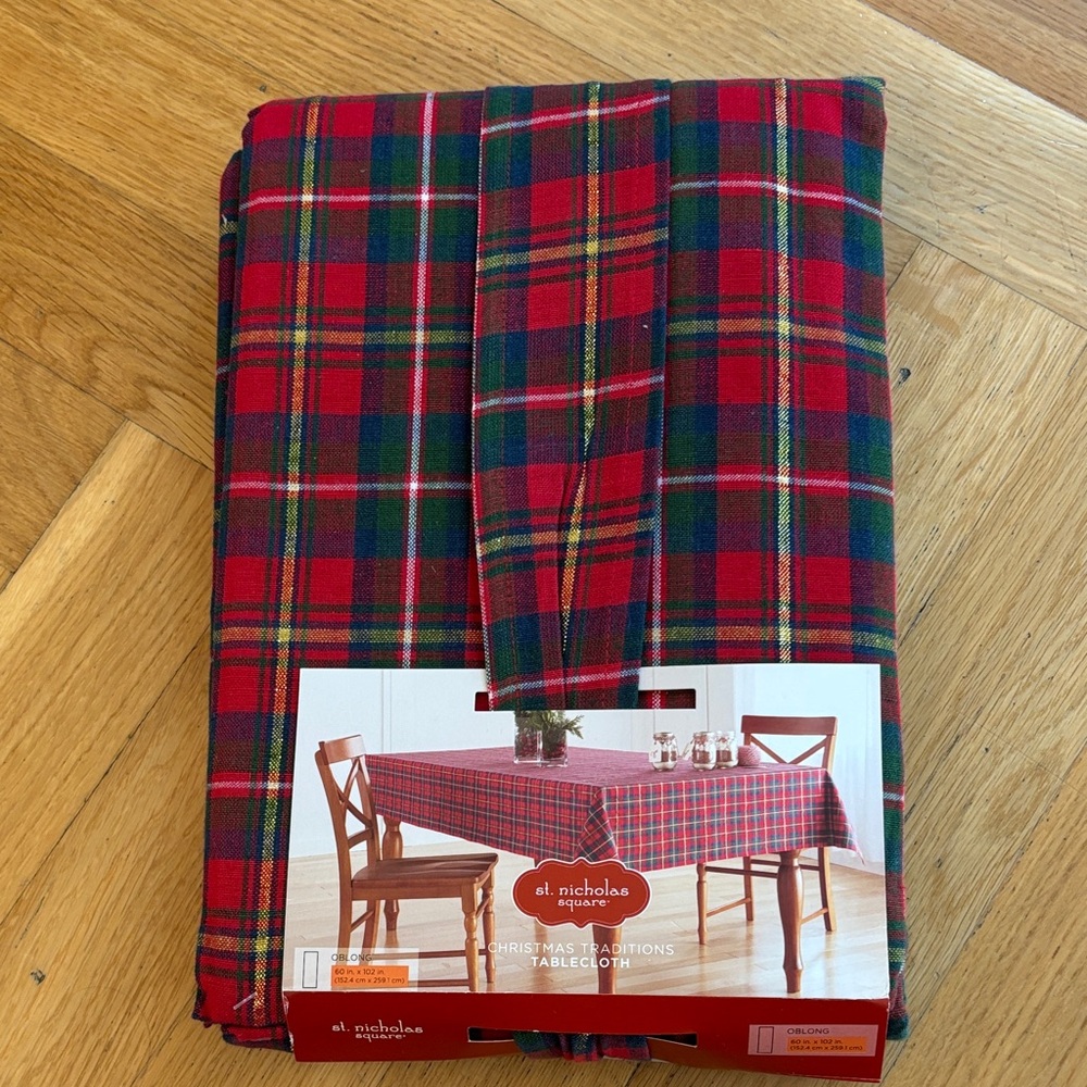 St. Nicholas Square Festive Red and Green Plaid Tablecloth, 60x102, new!